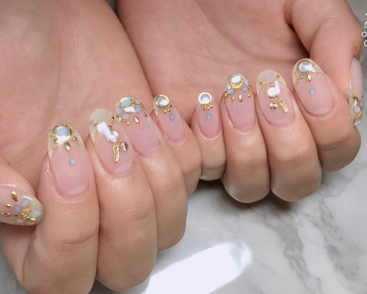 夏 リゾート フェザー エスニック トロピカル 半田市ネイルサロンresm リズム のネイルデザイン No ネイルブック