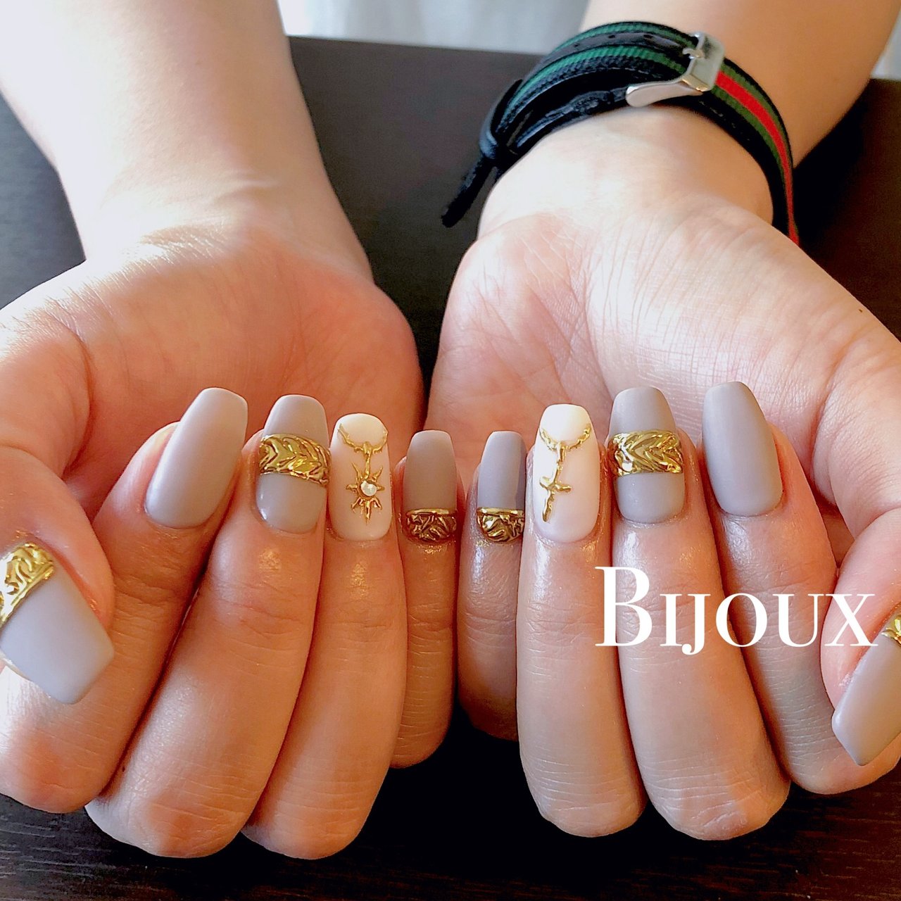 オールシーズン 海 ハンド ワンカラー マット Nailsalonbijouxのネイルデザイン No ネイルブック