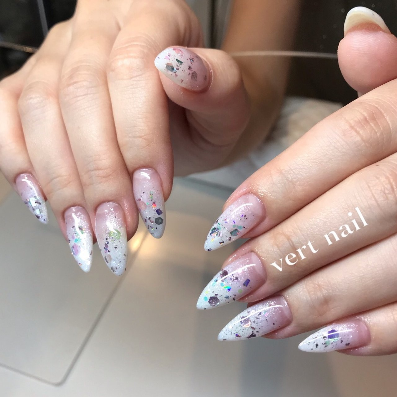 オールシーズン オフィス ブライダル パーティー ハンド Vert Nailのネイルデザイン No ネイルブック