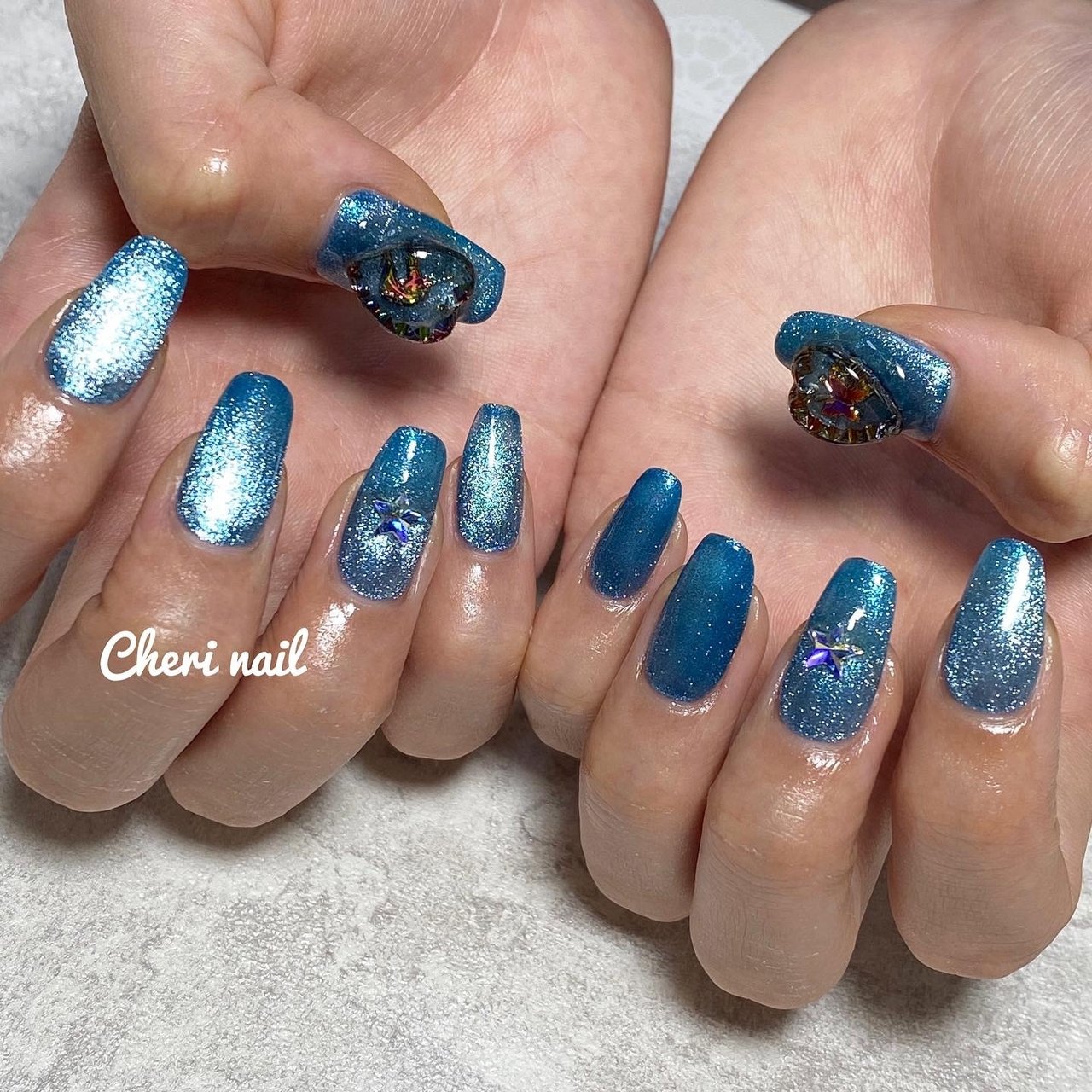 ハンド ビジュー ラメ 水色 ブルー Cheri Nailのネイルデザイン No ネイルブック