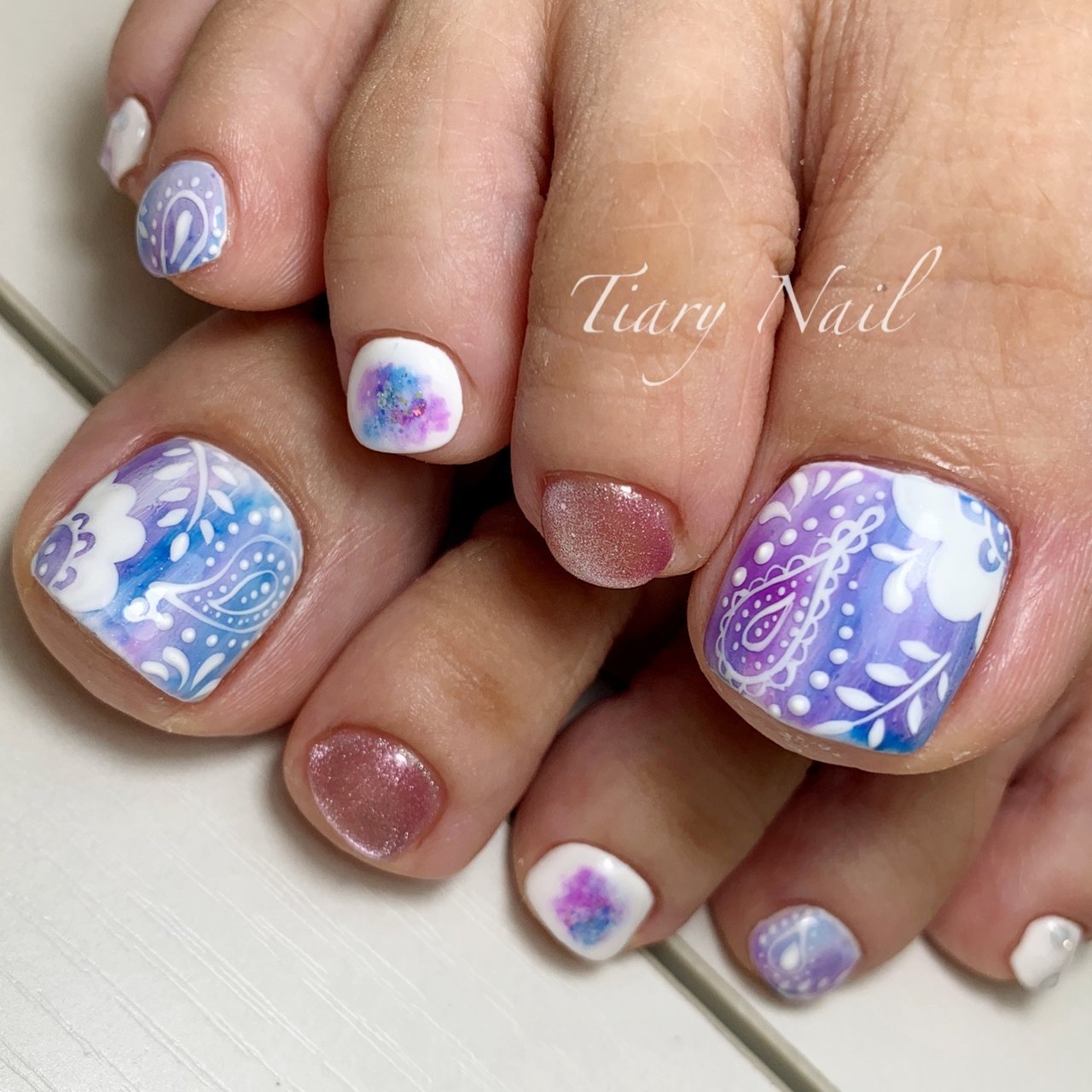 夏 秋 オフィス 女子会 フット Tiarynail ティアリーネイルのネイルデザイン No ネイルブック