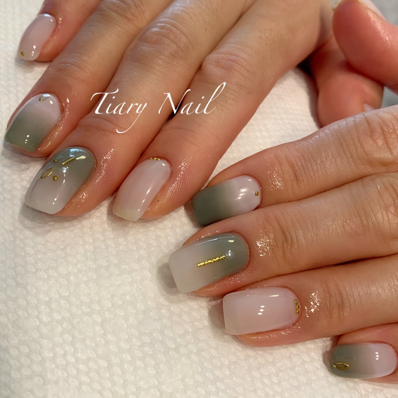 秋 オフィス デート 女子会 シンプル Tiarynail ティアリーネイルのネイルデザイン No ネイルブック