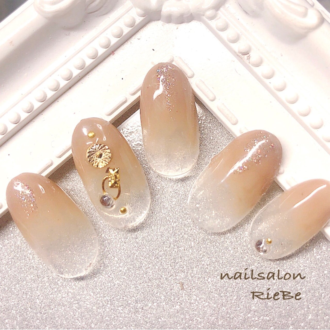 オフィス ブライダル デート ハンド シンプル Nail Salon Riebe リーヴェ のネイルデザイン No ネイルブック