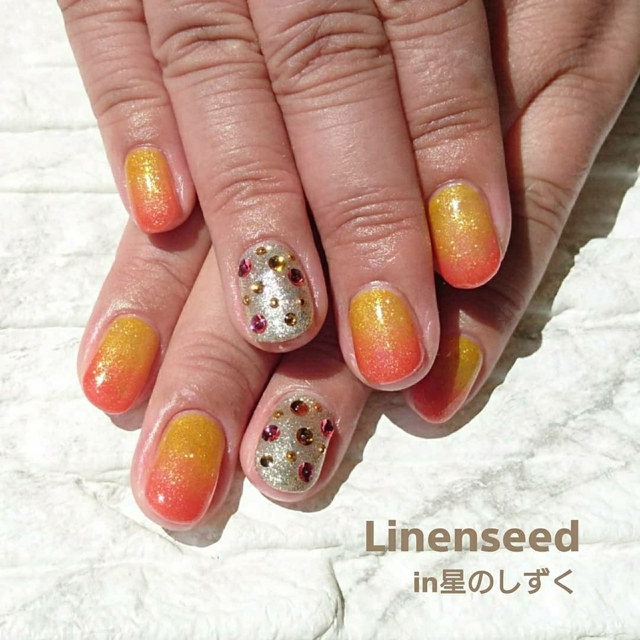 夏 旅行 リゾート ハンド グラデーション 星のしずく あさみのネイルデザイン No ネイルブック