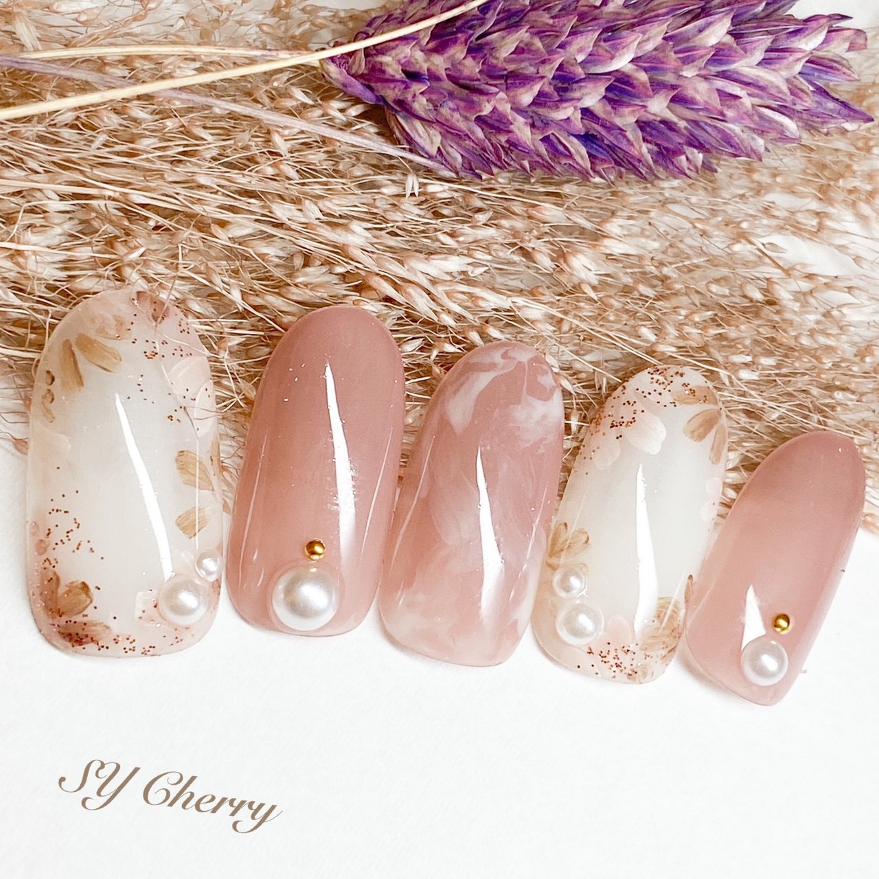 オールシーズン ハンド シンプル ワンカラー フラワー Nail Salon Sy Cherryのネイルデザイン No ネイルブック