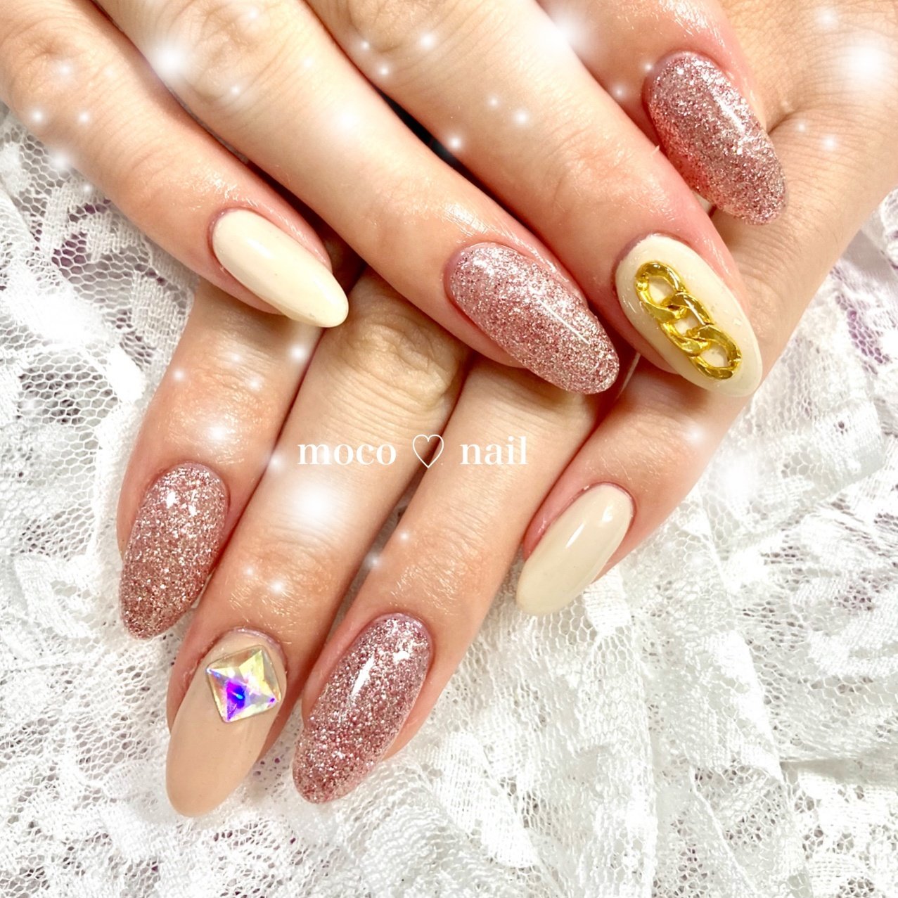 ハンド ワンカラー ビジュー チェーン スモーキー Moco Nailのネイルデザイン No ネイルブック