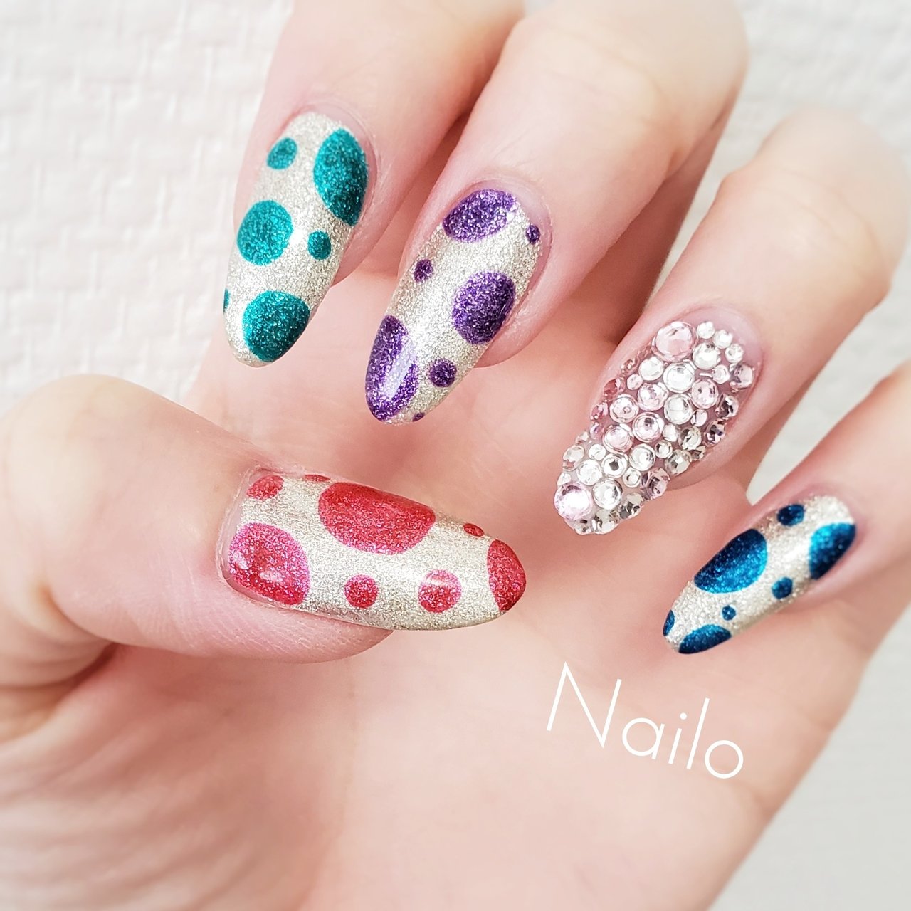 夏 オールシーズン リゾート ライブ ラメ Nailsalon Nailoのネイルデザイン No ネイルブック