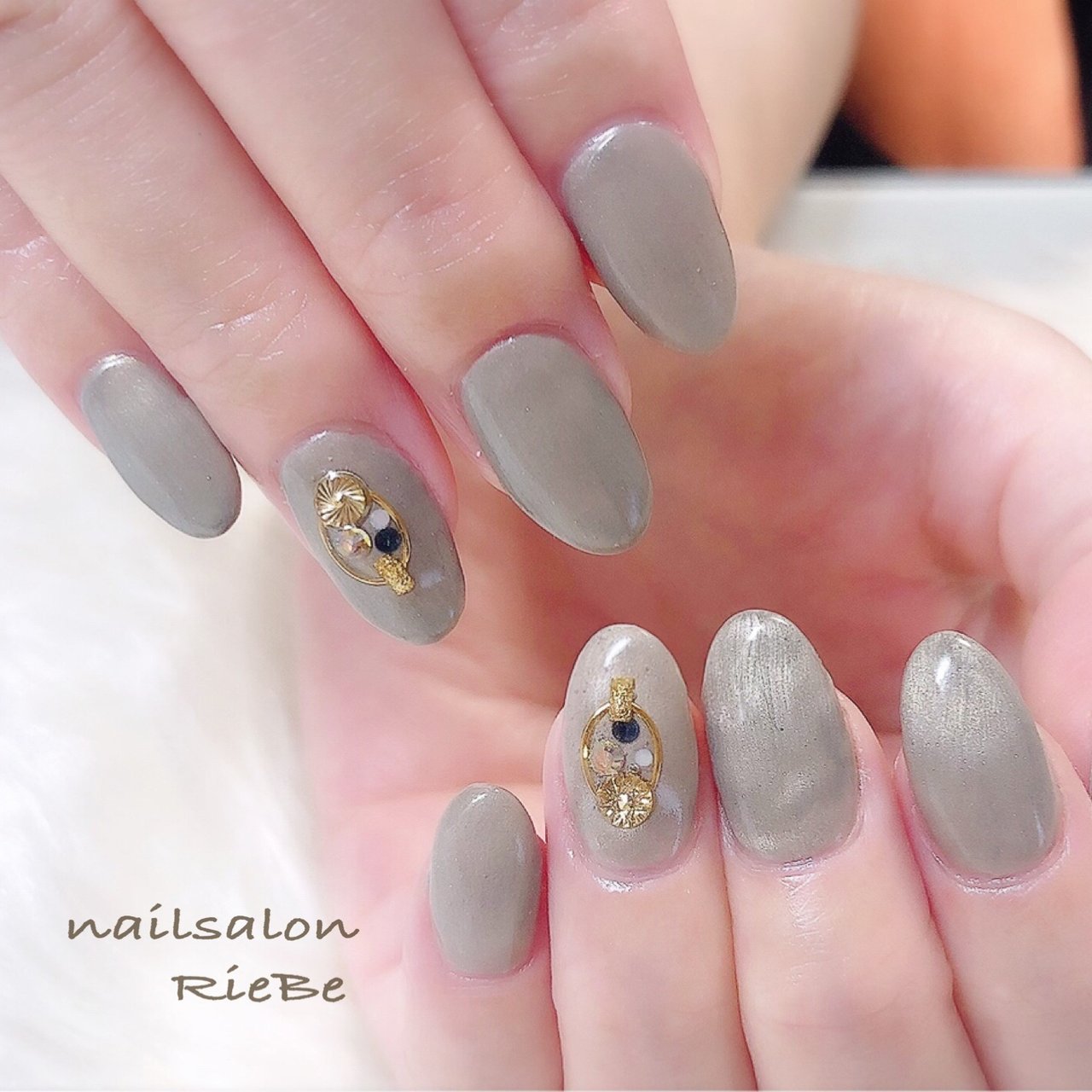 秋 冬 オールシーズン オフィス ハンド Nail Salon Riebe リーヴェ のネイルデザイン No ネイルブック