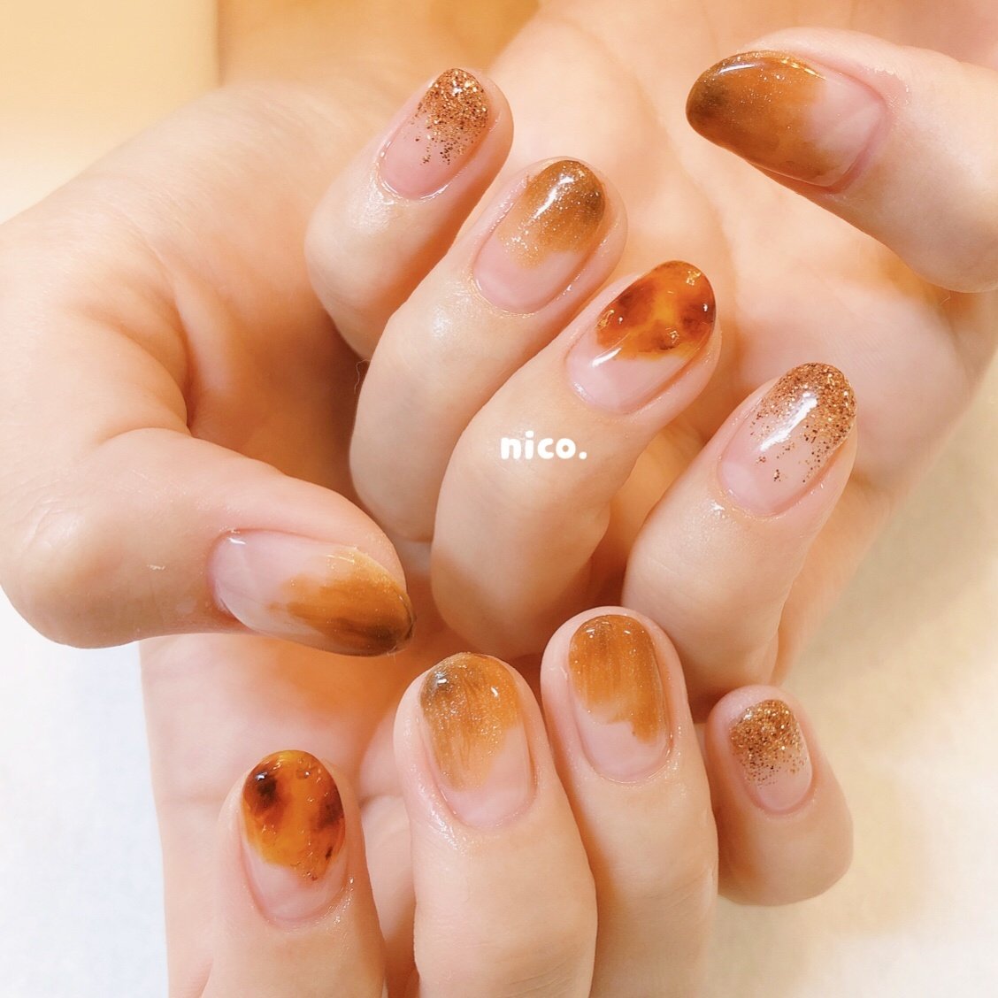 ハンド ブラウン ゴールド Nailsalon Nico のネイルデザイン No ネイルブック