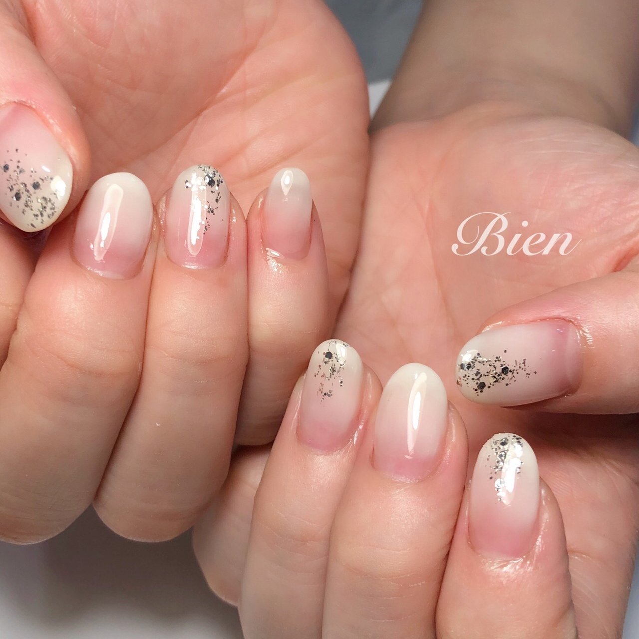 オールシーズン オフィス ブライダル ハンド グラデーション Bien エミのネイルデザイン No ネイルブック