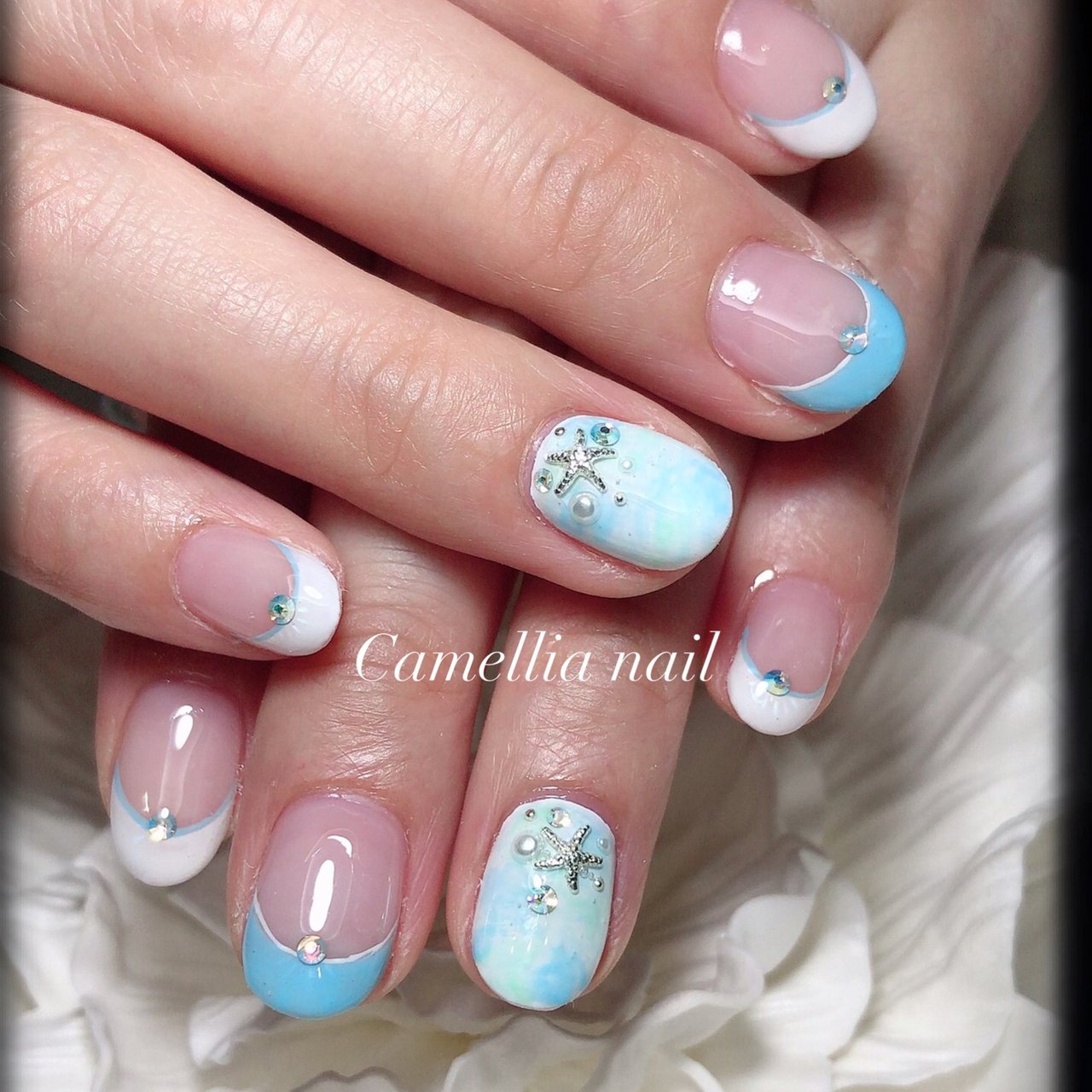 夏 海 リゾート ハンド 変形フレンチ Camellia Nailのネイルデザイン No ネイルブック