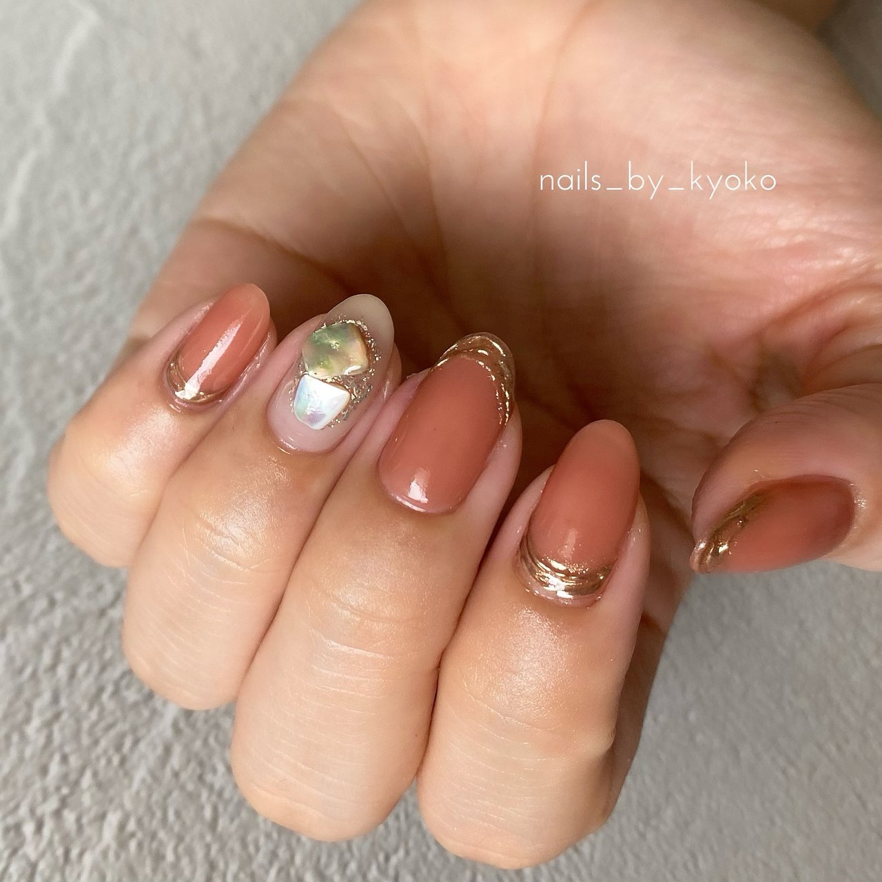 秋 オールシーズン ハンド ワンカラー シェル Nails By Kyokoのネイルデザイン No ネイルブック