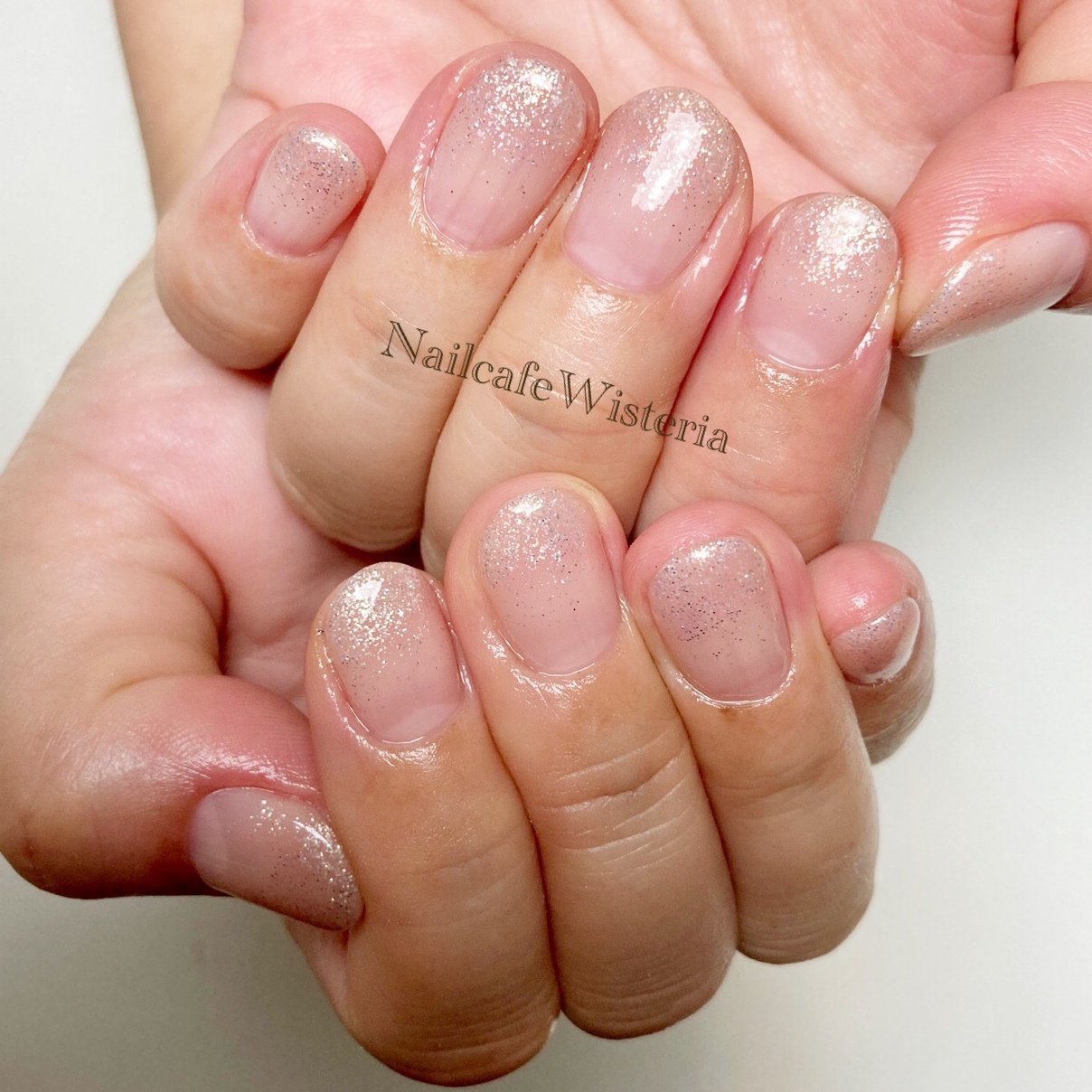 シンプル グラデーション ラメ クリア ベージュ Nailcafewisteriaのネイルデザイン No ネイルブック