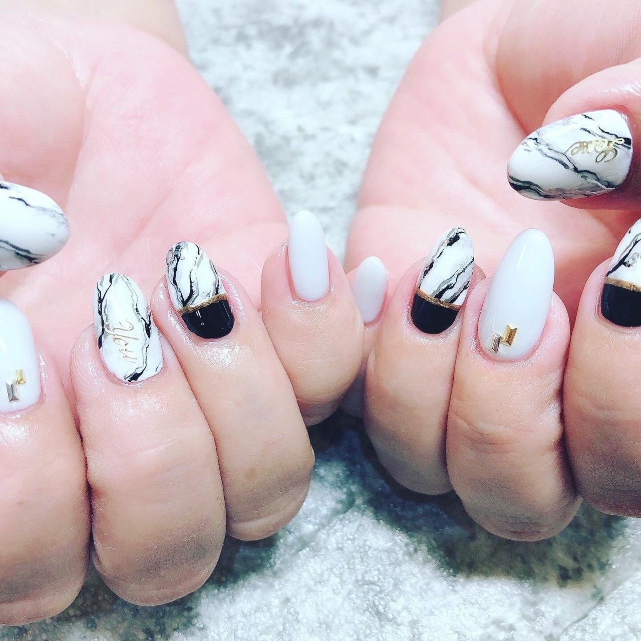 オールシーズン 旅行 女子会 ハンド 変形フレンチ Salondsのネイルデザイン No ネイルブック