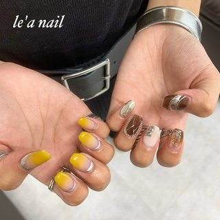 フット/フレンチ/オーロラ/ミラー - le'a nailのネイルデザイン[No