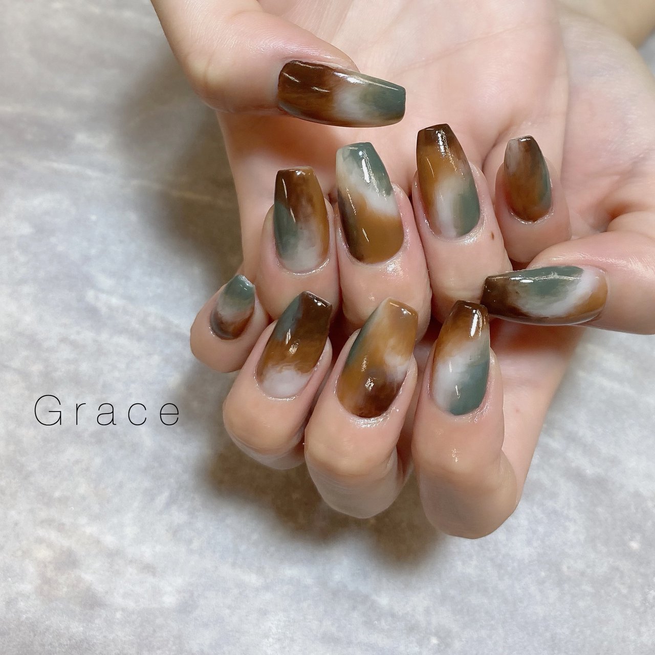 秋 ハンド ニュアンス ロング グリーン Grace Miyabiのネイルデザイン No ネイルブック