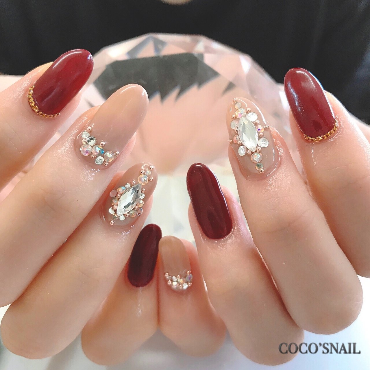 秋 ハンド シンプル ビジュー ミディアム Coco S Nailのネイルデザイン No ネイルブック