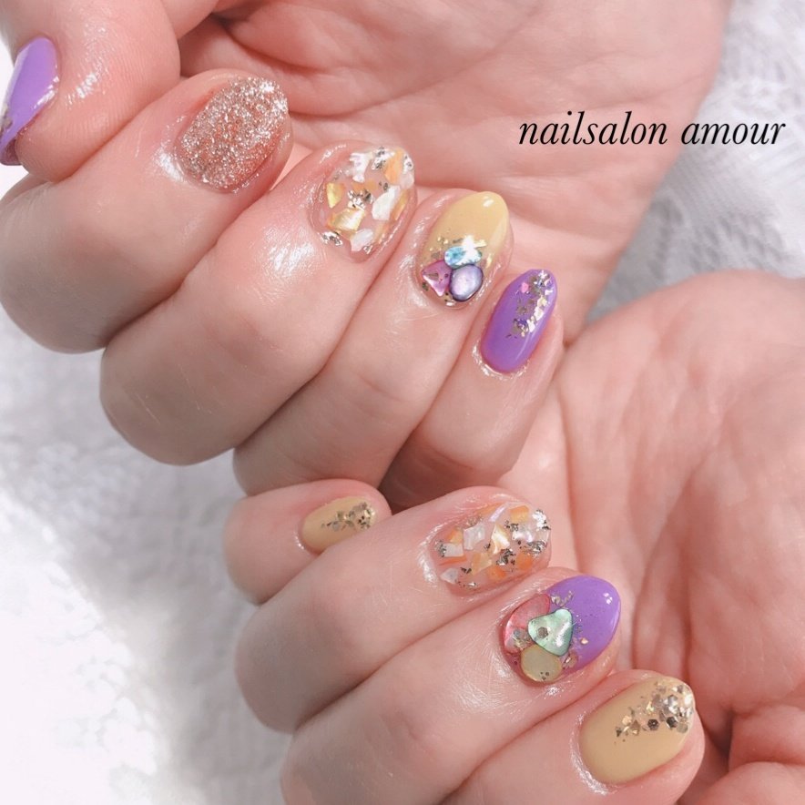 秋 ハンド ワンカラー ホログラム ラメ Nailsalon Amourのネイルデザイン No 5654945 ネイルブック