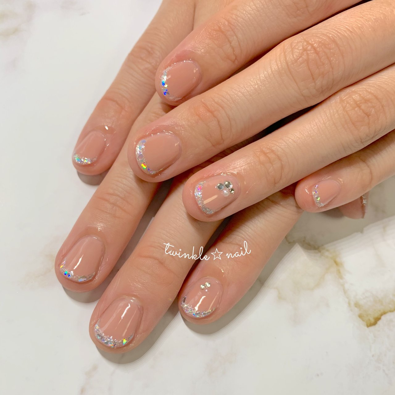 オールシーズン ブライダル ハンド フレンチ ホログラム Twinkle Nailのネイルデザイン No ネイルブック