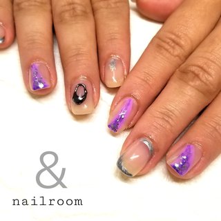 ニュアンスネイル☁*° 
✁┈┈┈┈┈┈┈┈┈┈┈┈．
今まで通り衛生管理を徹底して
営業させて頂いております😊
御来店の際にはお客様にも
手洗い･マスク着用をお願いしております。

また、アートネイルをするお客様には
オフセットの購入をおすすめしております。
まずは移らない･移さない努力を
続ける事は大切ですが
少しでもアートを楽しみ
自分の身も守る為に体調を崩された場合
ご自身でネイルオフをして
病院に向かって頂きたいと思ってます。
詳しい事はまた施術の際に
お伝えさせて頂いております😊

#福井ネイル#ネイルサロン福井#アートし放題#ジェルネイル#ジェリップ取り扱い店#美爪#艶々ワンカラー#綺麗のお手伝いさせてください#nailroomand#お爪のお悩み解決します#kokoist#フットネイル#デコラティブネイル#アイスネイル#ニュアンス#クリアフレンチ#マグネットジェル#マグネットネイル #秋 #冬 #オールシーズン #ハンド #アンティーク #タイダイ #ニュアンス #ショート #ベージュ #パープル #シルバー #ジェルネイル #お客様 #nailroom ＆ #ネイルブック