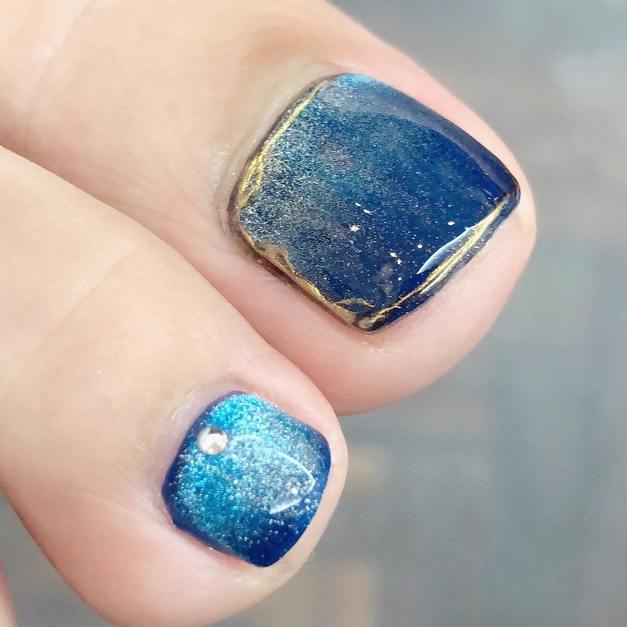 オールシーズン フット グラデーション ラメ ギャラクシー 智本間のネイルデザイン No ネイルブック