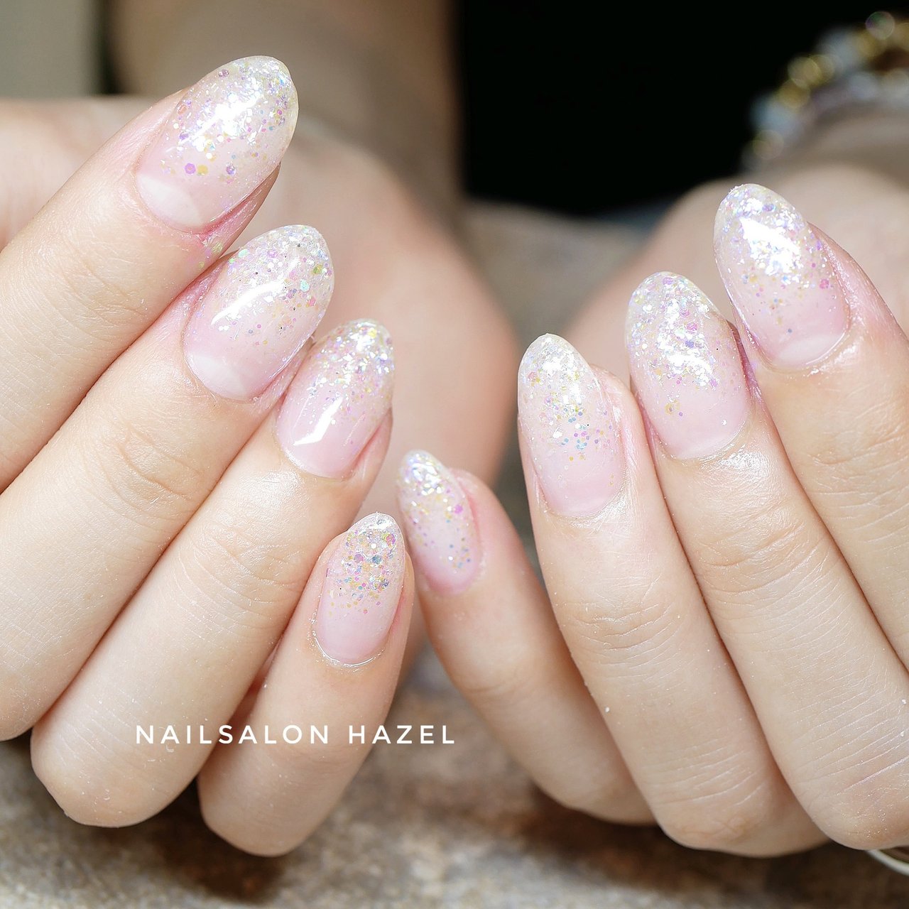 オールシーズン ハンド シンプル グラデーション ラメ Nailsalon Hazelのネイルデザイン No ネイルブック