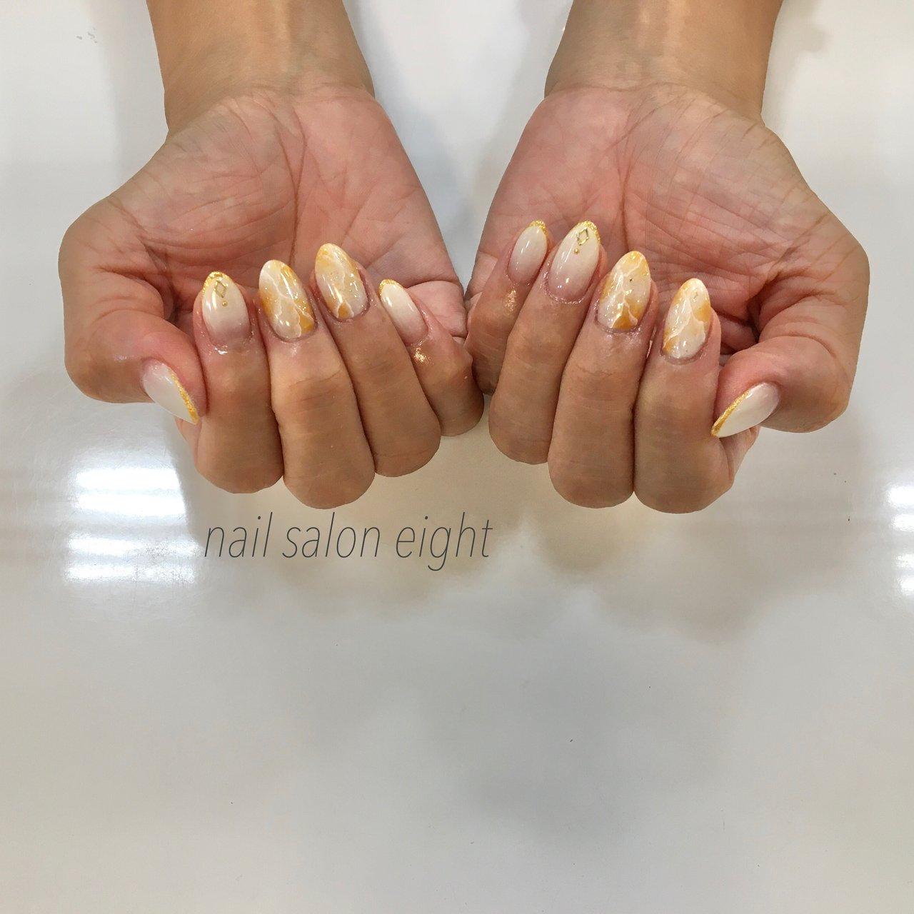 オールシーズン ハンド グラデーション ワンカラー ビジュー Nail Salon Eightのネイルデザイン No 5657603 ネイルブック