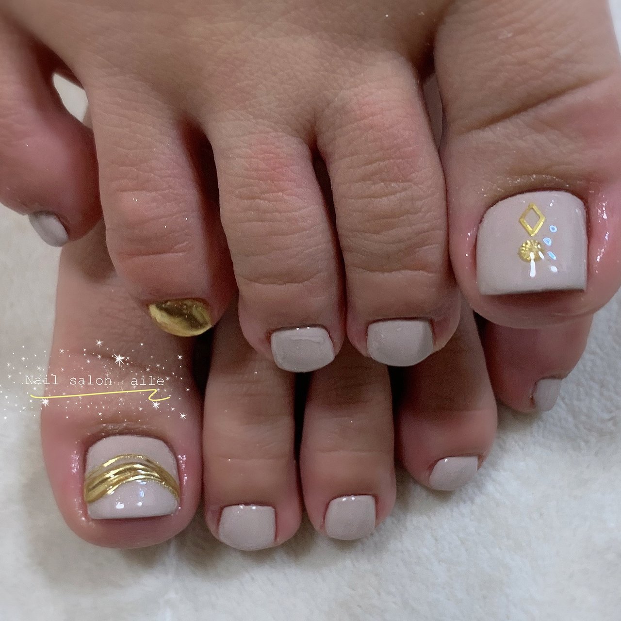 秋 オールシーズン フット シンプル ワンカラー Nail Salon Aileのネイルデザイン No ネイルブック