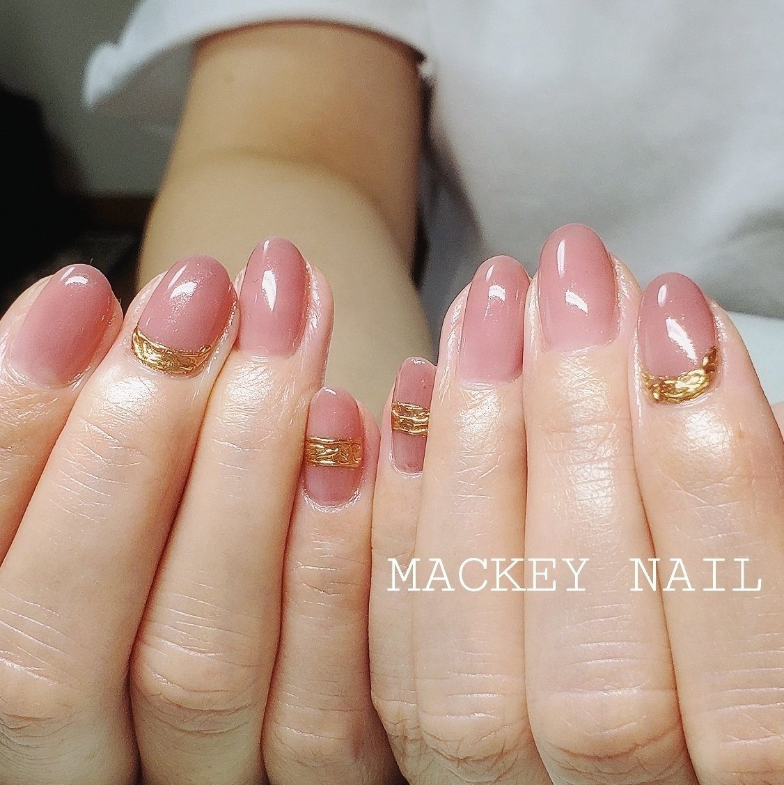 秋 オフィス ハンド シンプル ミラー Mackey Nailのネイルデザイン No ネイルブック