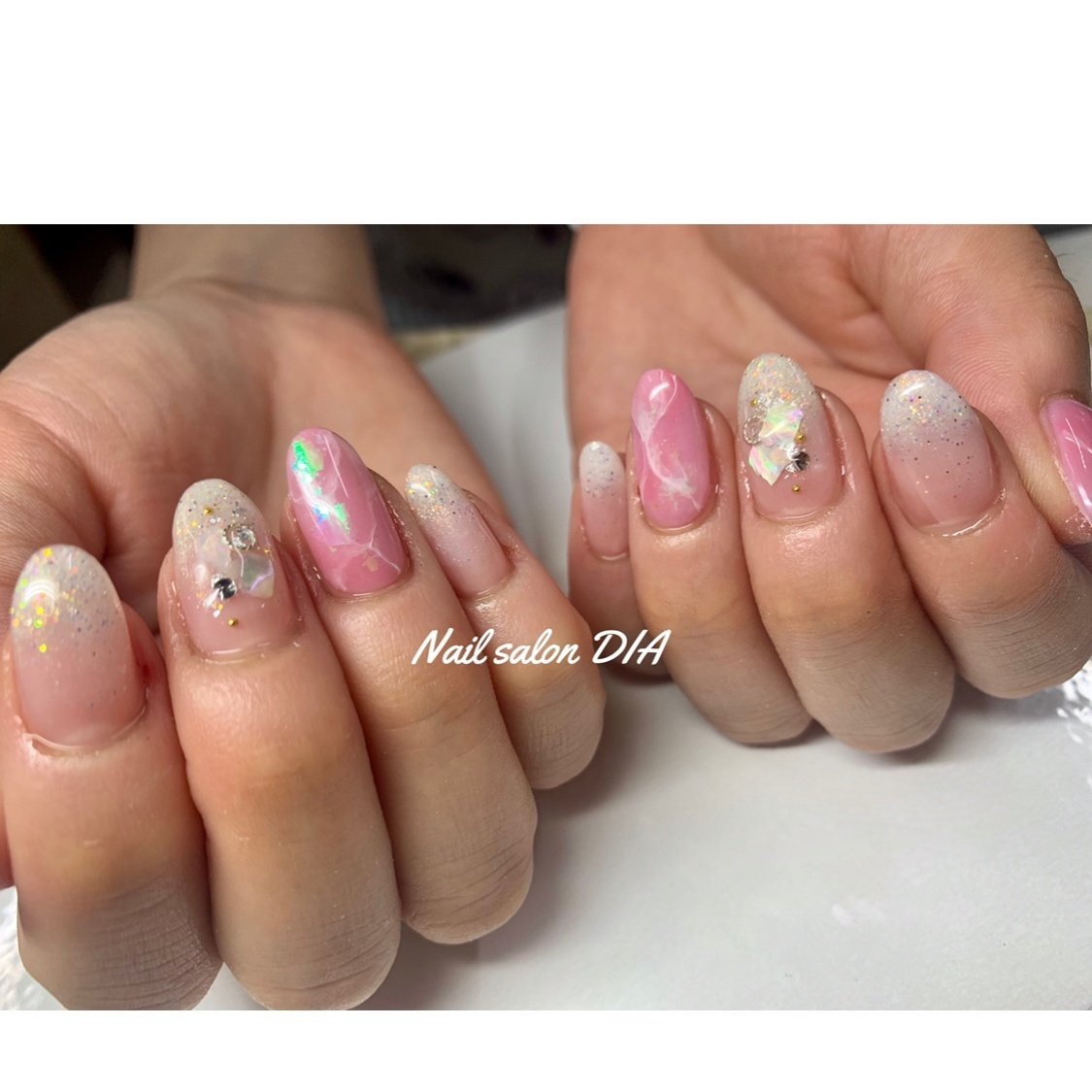 春 夏 オールシーズン ハンド グラデーション Nailsalondiaのネイルデザイン No ネイルブック