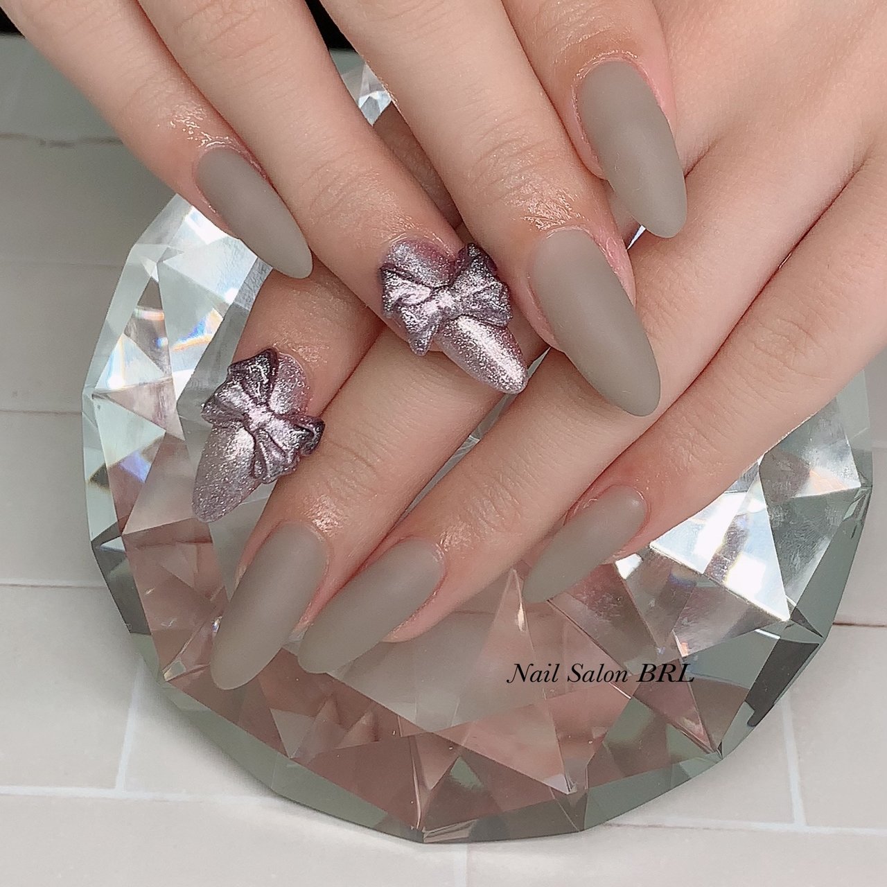 ハンド シンプル ワンカラー リボン ギャラクシー Nail Salon Brl ネイルサロン ベリル のネイルデザイン No ネイルブック