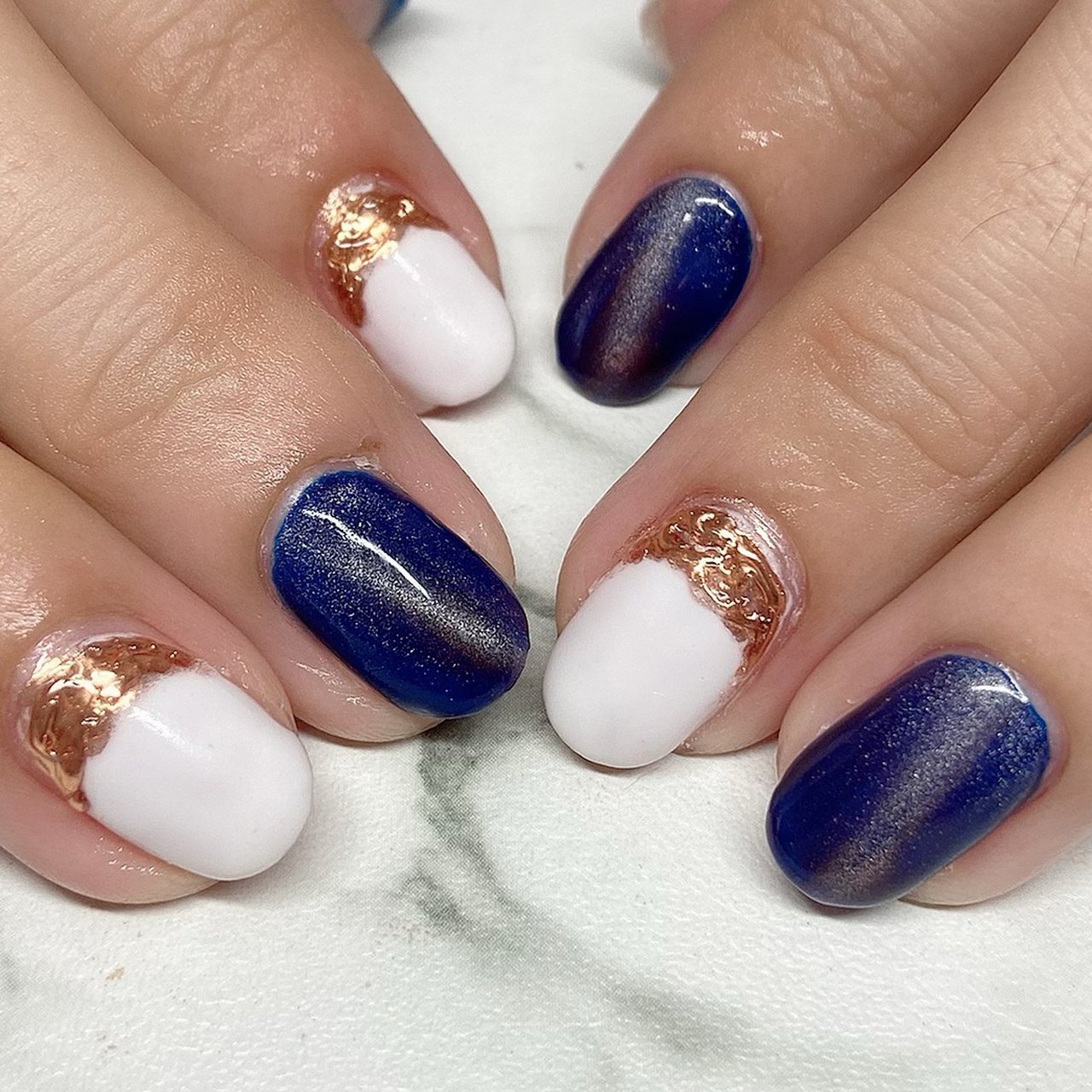 マット ミラー ギャラクシー ショート ホワイト ウーニャのネイルデザイン No ネイルブック