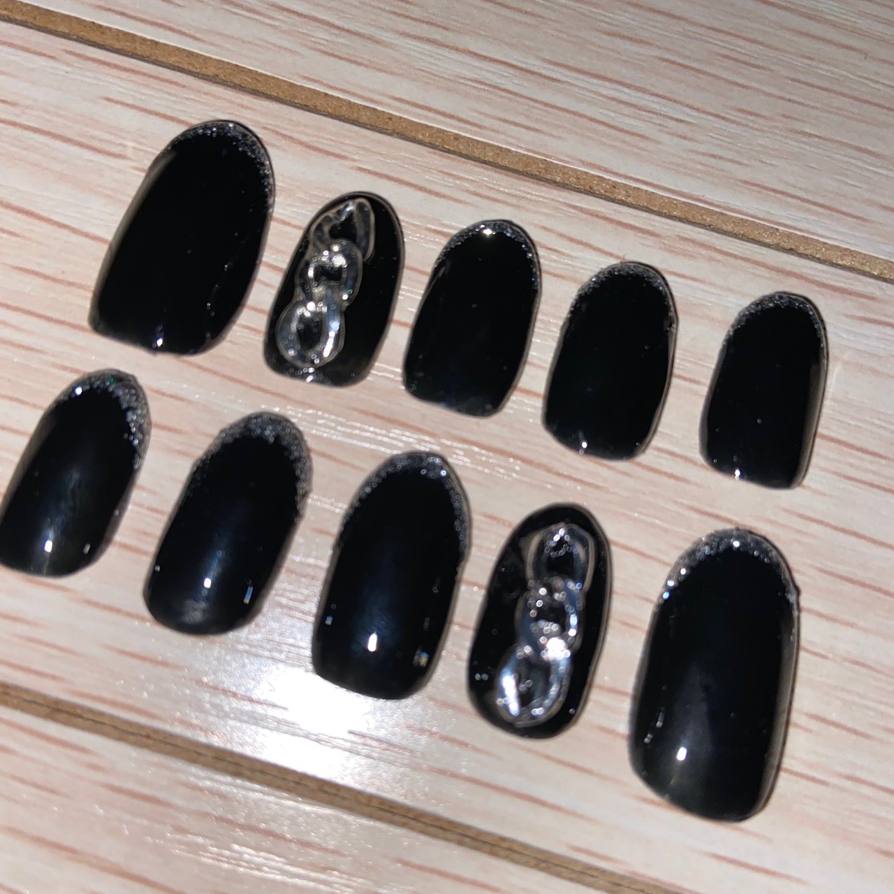 ハンド ﾎﾟﾁｬｯｺのネイルデザイン No ネイルブック