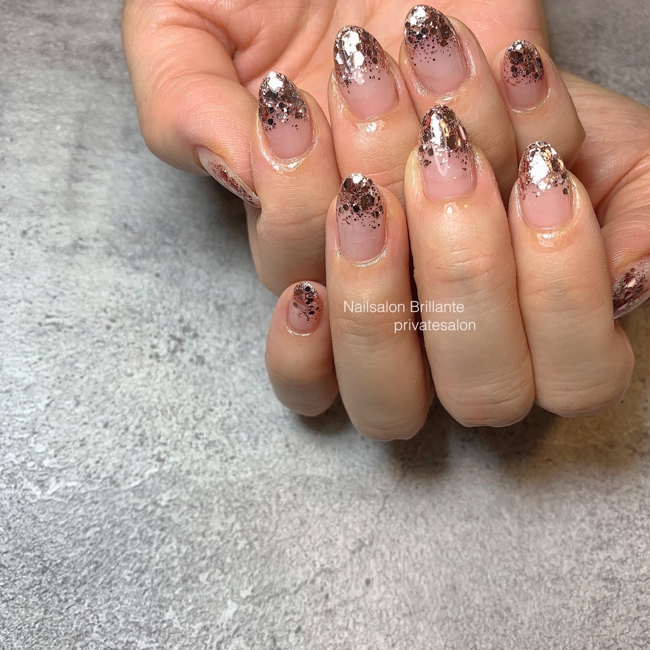 オールシーズン ハンド シンプル グラデーション ホログラム Nailsalon Brillante ブリランテ のネイルデザイン No ネイルブック