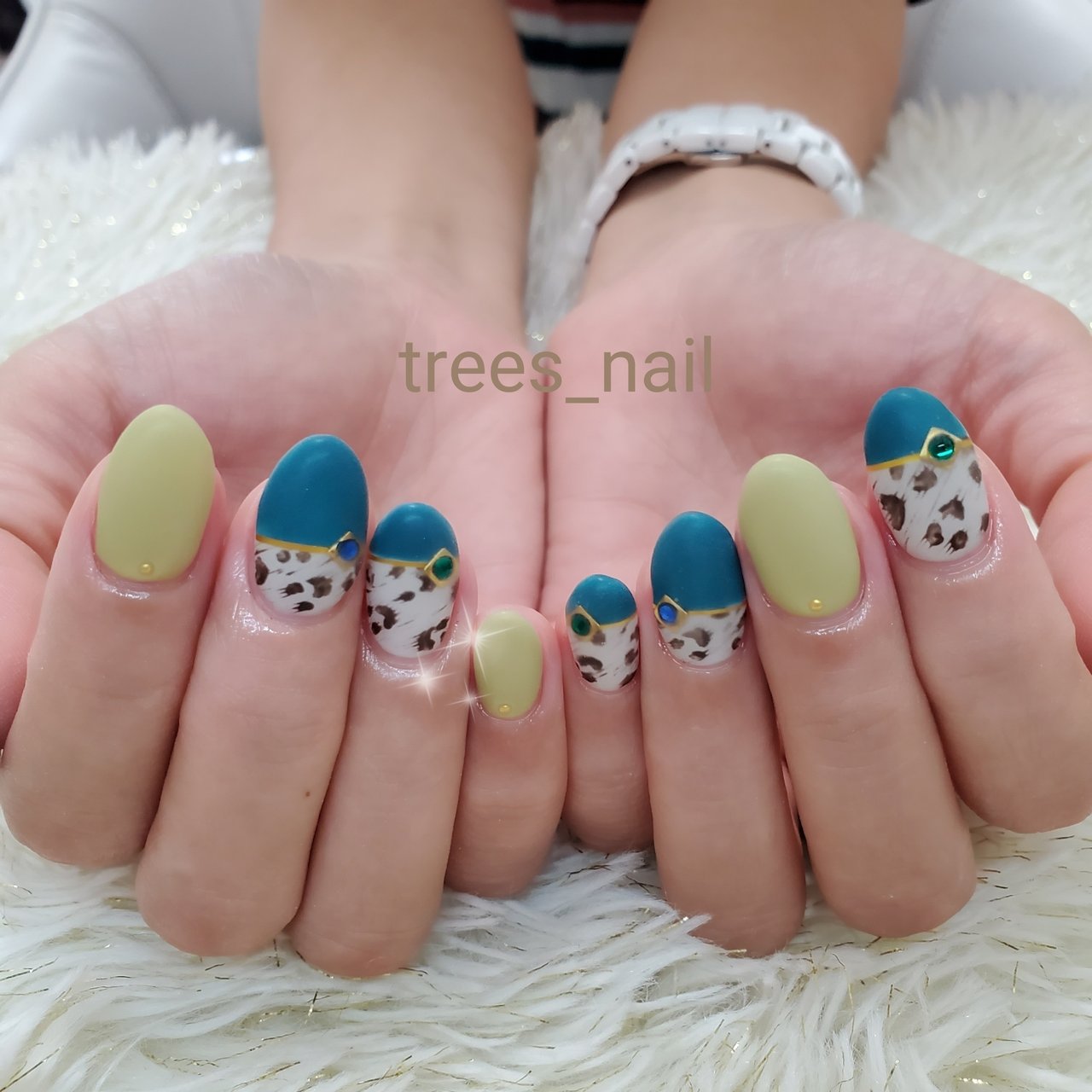 秋 冬 旅行 パーティー ハンド Trees Nailのネイルデザイン No ネイルブック