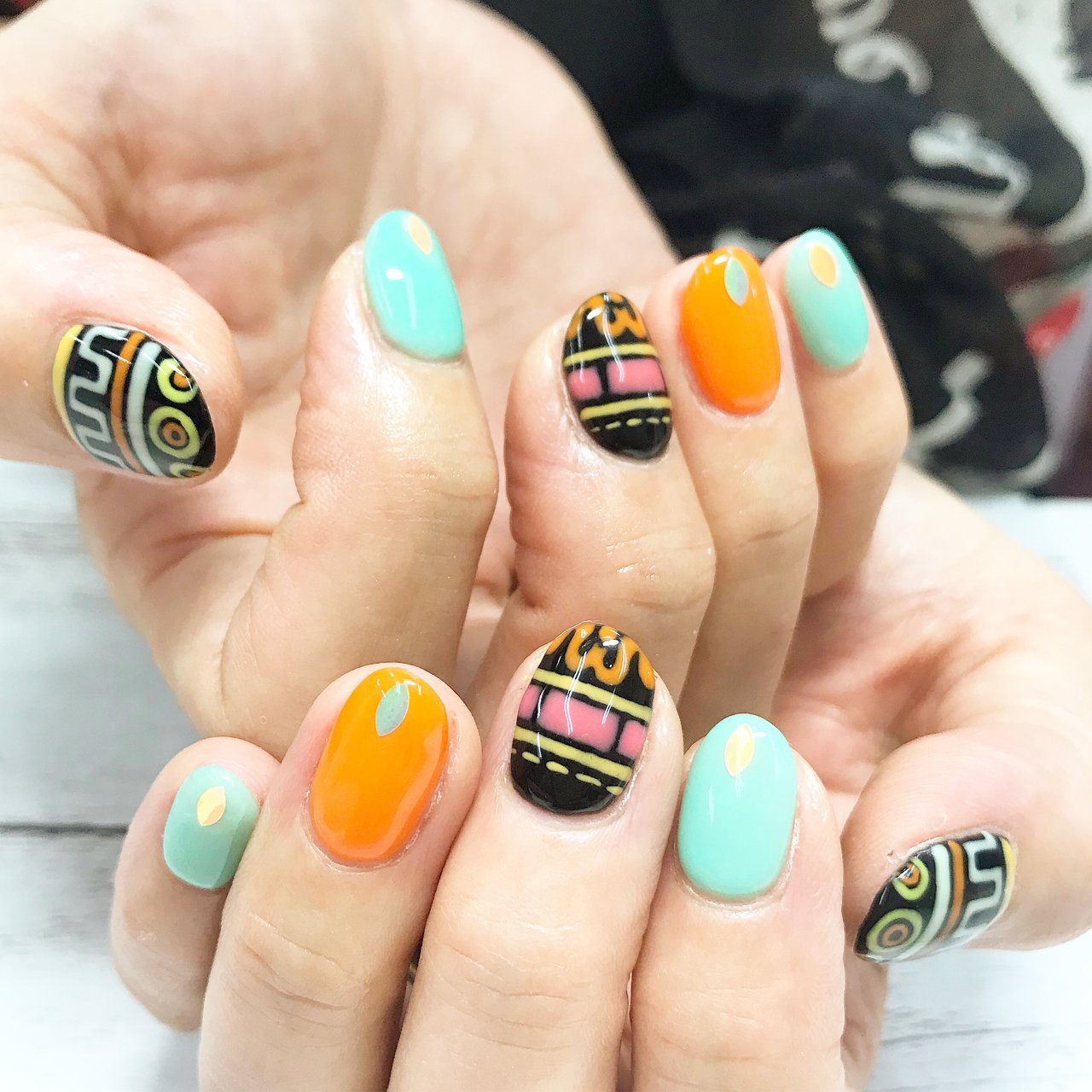 秋 冬 旅行 ハンド ネイティブ Relanailsalonのネイルデザイン No ネイルブック