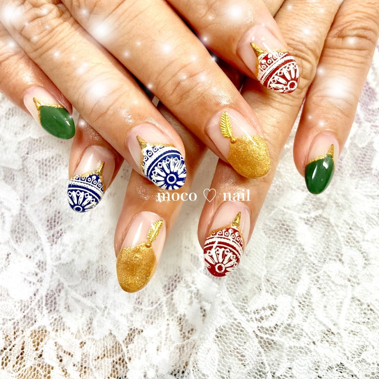 秋 冬 ハンド 変形フレンチ ラメ Moco Nailのネイルデザイン No ネイルブック