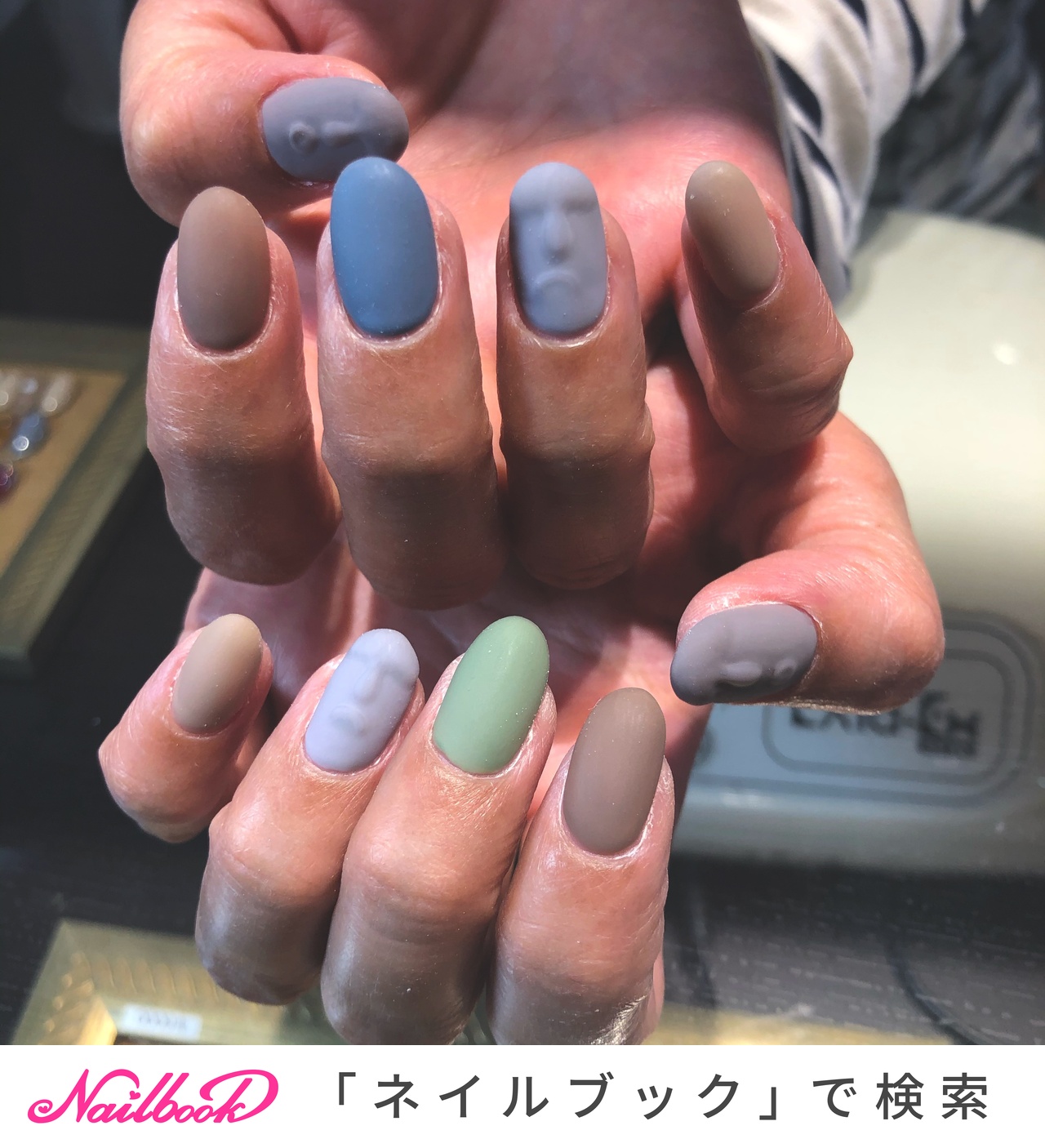 モアイネイルのネイルデザイン ネイルブック