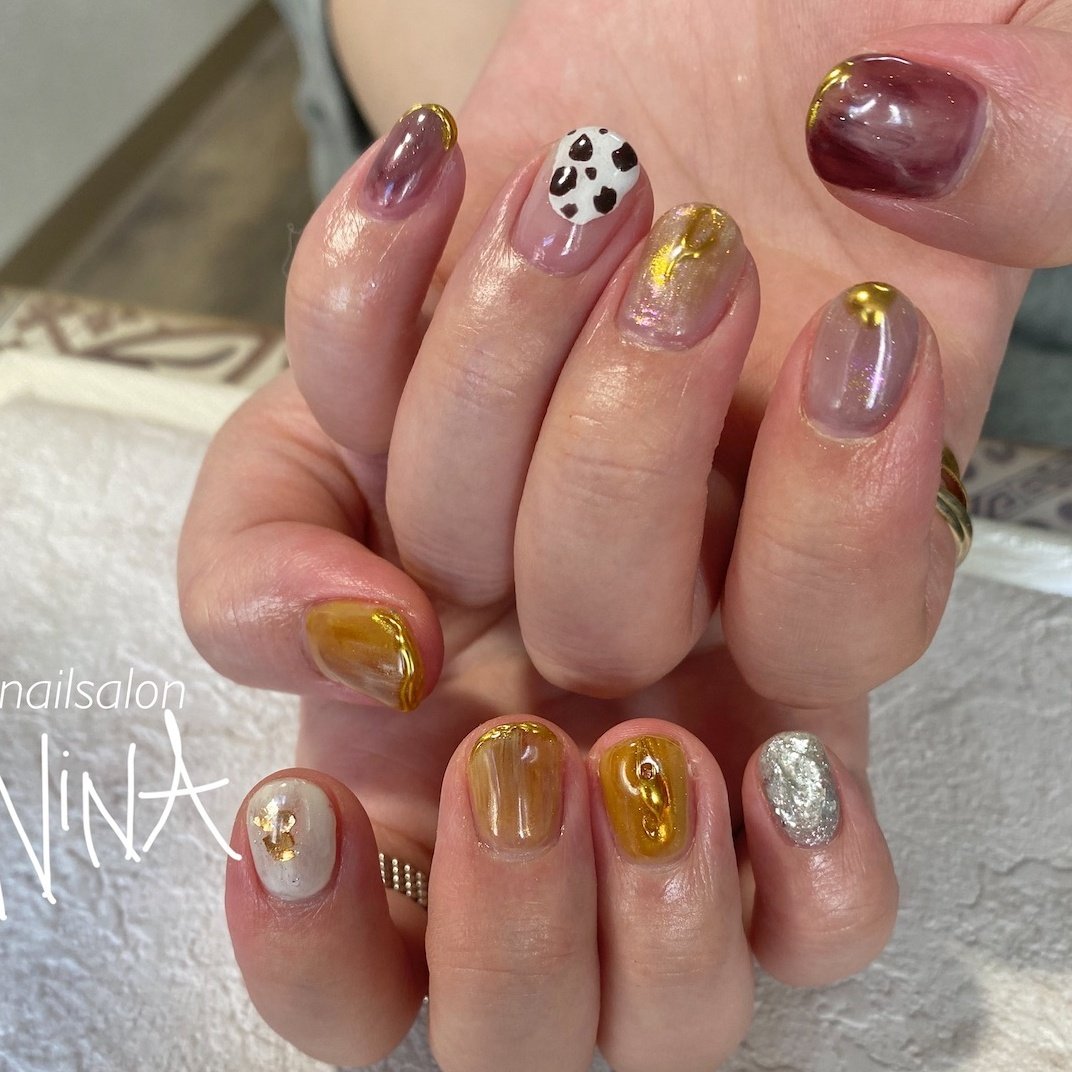 秋 ハンド ニュアンス ショート イエロー Nailsalonninaのネイルデザイン No ネイルブック