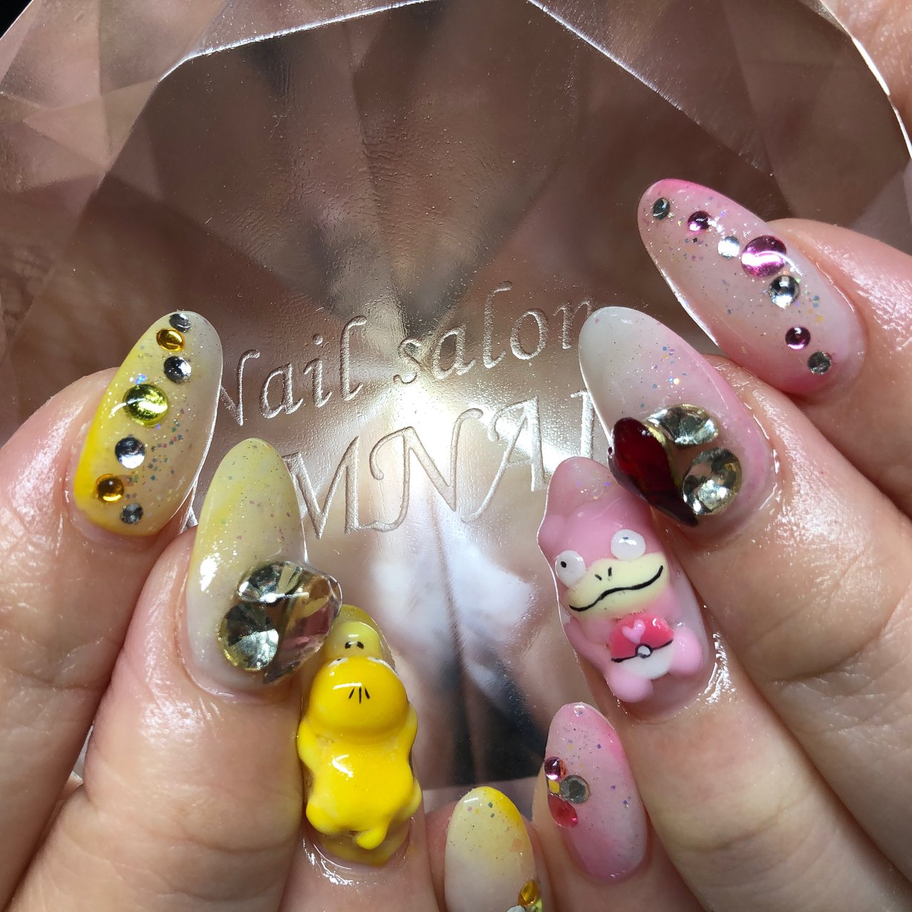 オールシーズン ハンド キャラクター ミディアム ホワイト Mmnailのネイルデザイン No ネイルブック