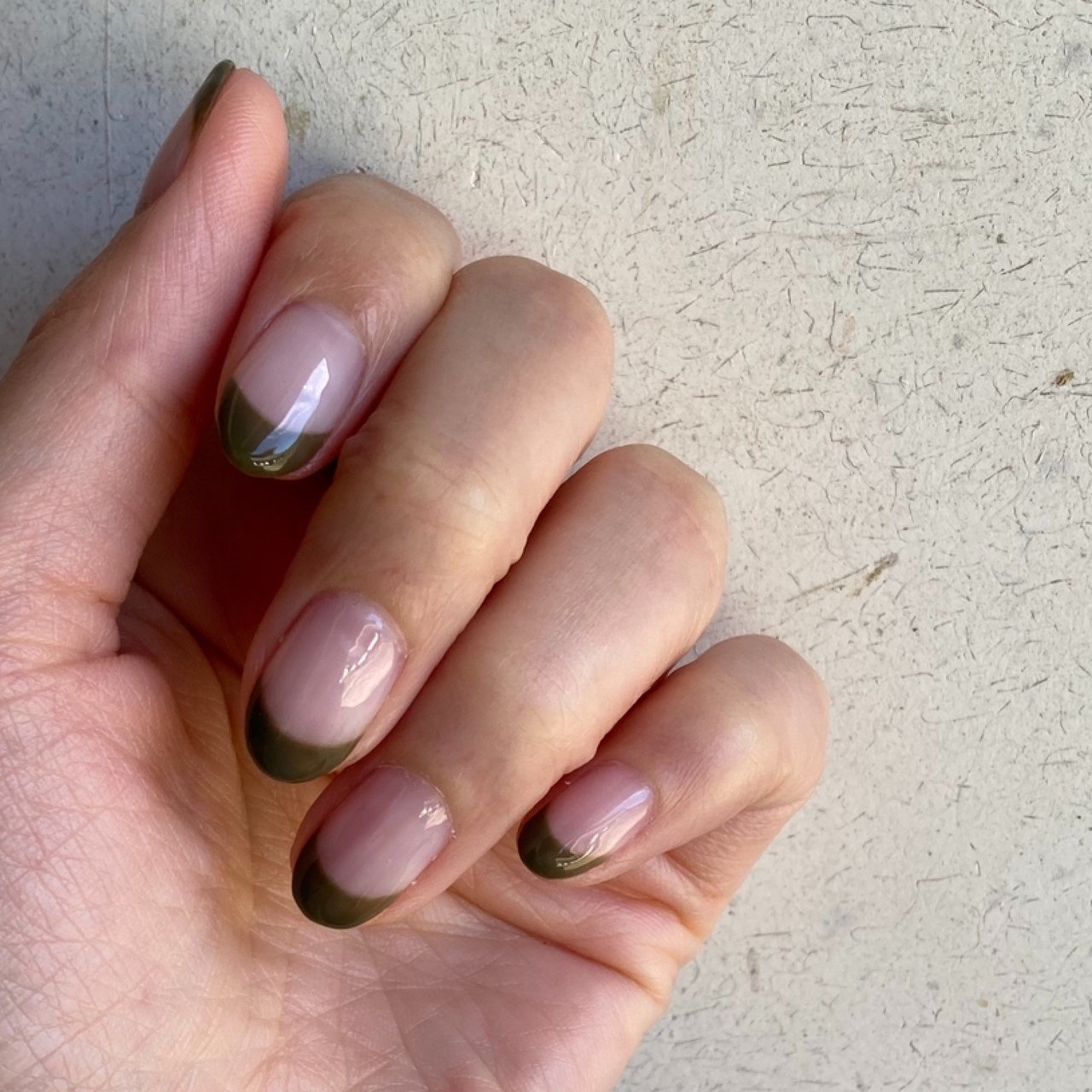 秋 冬 ハンド フレンチ グリーン きまぐれなネイル屋さんのネイルデザイン No ネイルブック