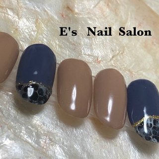 #定額ネイル #ハンド定額ネイル5000円
#秋ネイル
#大人ネイル
#Pythonネイル #秋 #冬 #ハンド #ベージュ #ブルー #ネイルチップ #E's Nail Salon #ネイルブック
