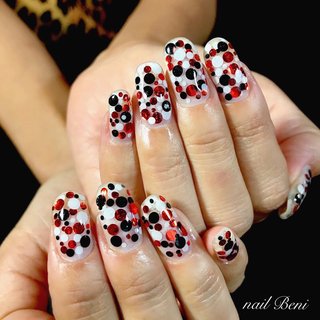 赤白黒ネイルのネイルデザイン ネイルブック