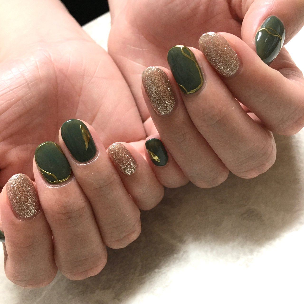 秋 グリーン ゴールド Ayaのネイルデザイン No ネイルブック