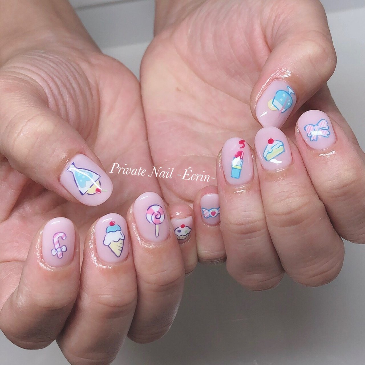 オールシーズン ハンド ワンカラー 痛ネイル キャラクター Private Nail Eclat のネイルデザイン No ネイル ブック