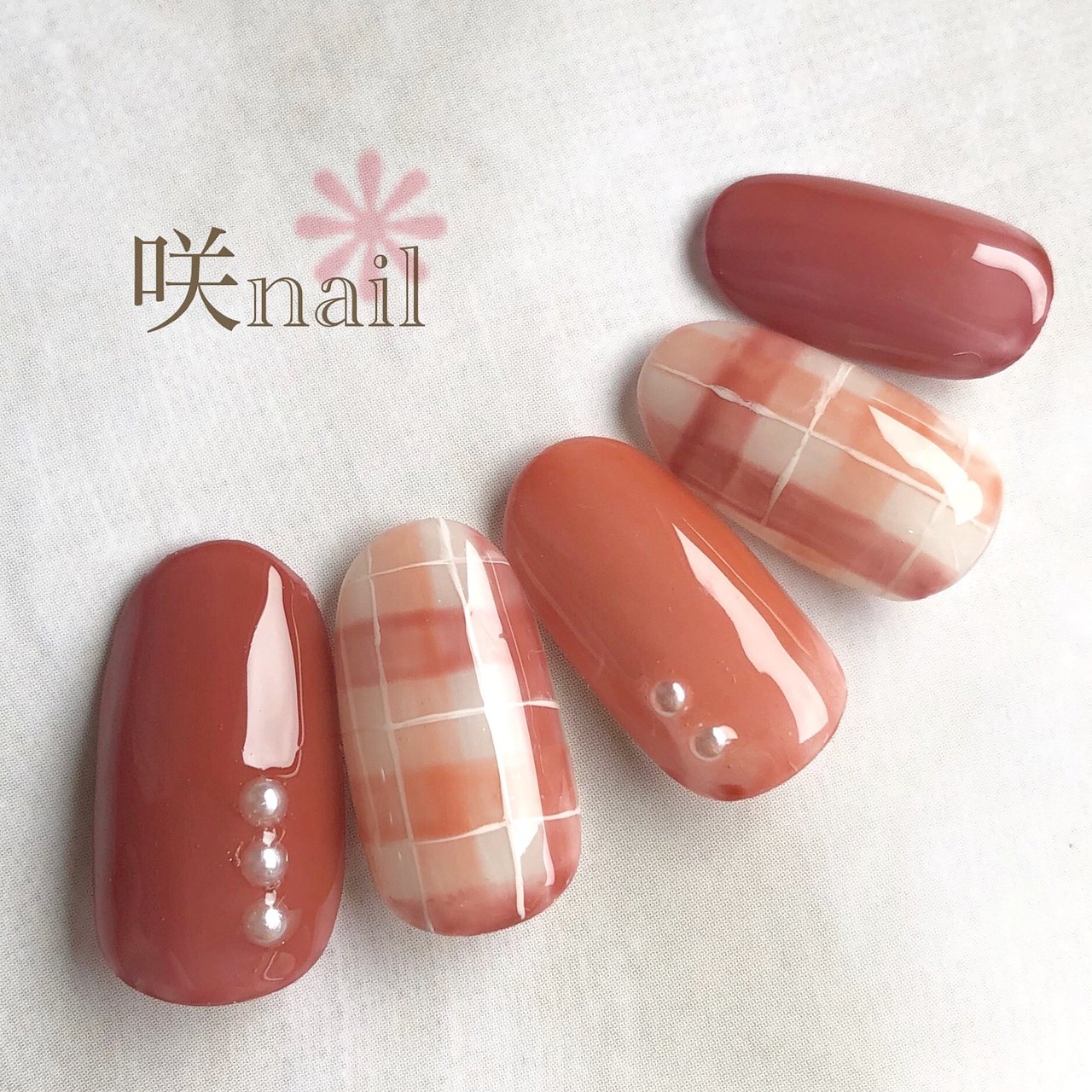 秋 冬 オフィス デート ハンド 咲nail サキネイル のネイルデザイン No ネイルブック