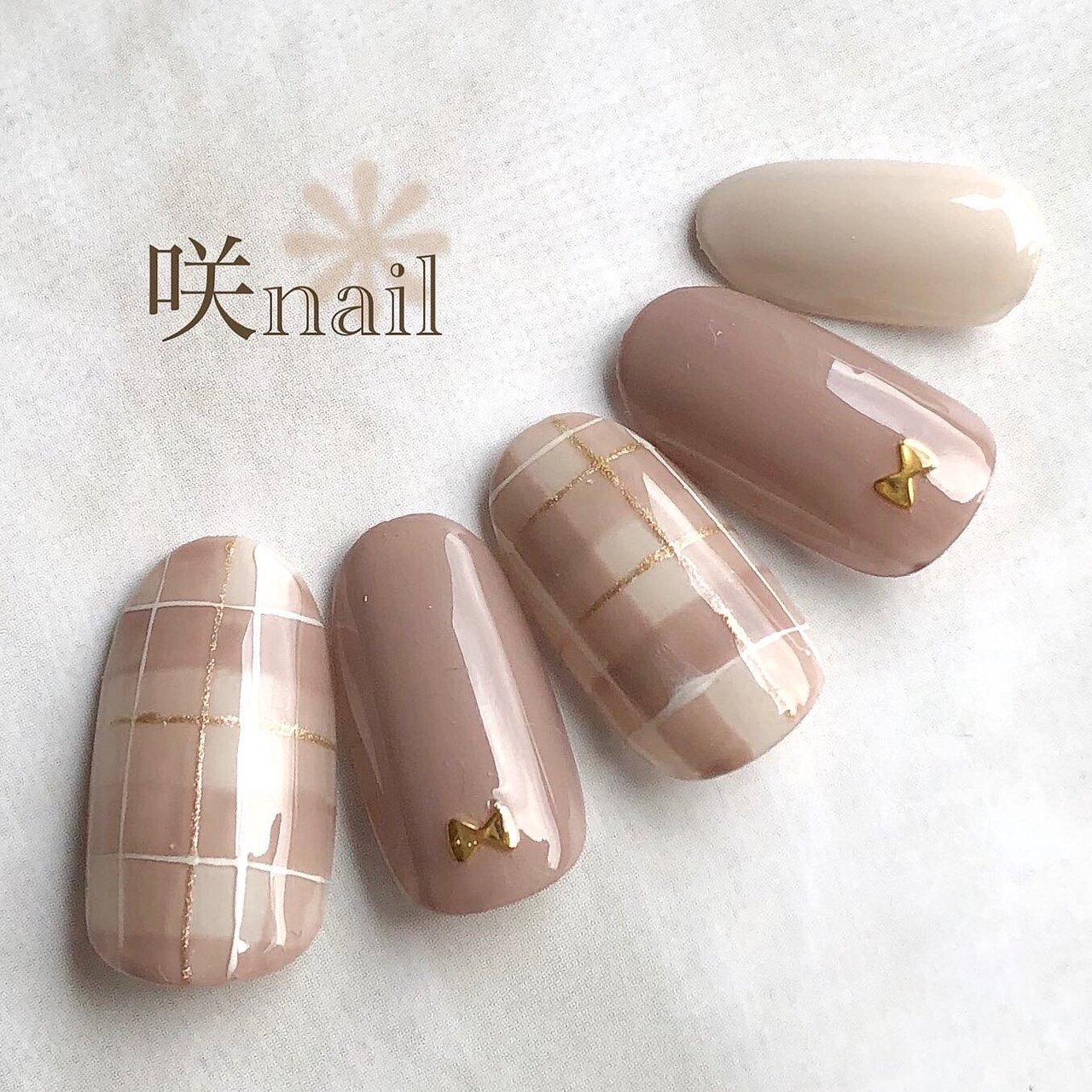 秋 冬 オフィス デート ハンド 咲nail サキネイル のネイルデザイン No ネイルブック