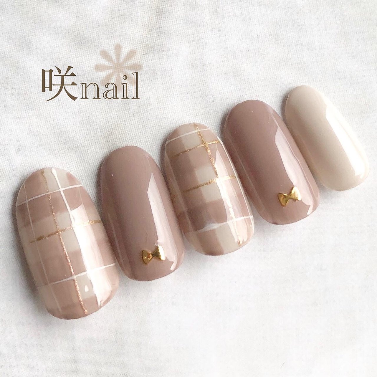 秋 冬 オフィス デート ハンド 咲nail サキネイル のネイルデザイン No ネイルブック