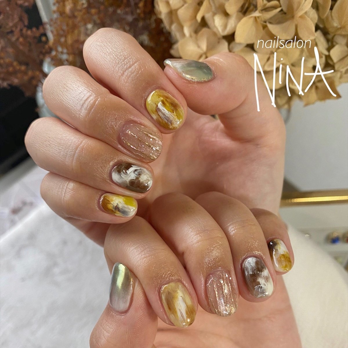 秋 ハンド ニュアンス ショート クリア Nailsalonninaのネイルデザイン No ネイルブック