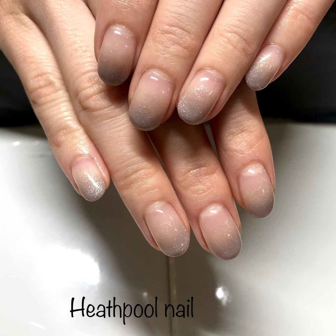 ハンド グラデーション グレー ジェルネイル Heathpoolnailのネイルデザイン No ネイルブック